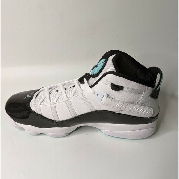 Athletic_Shoes